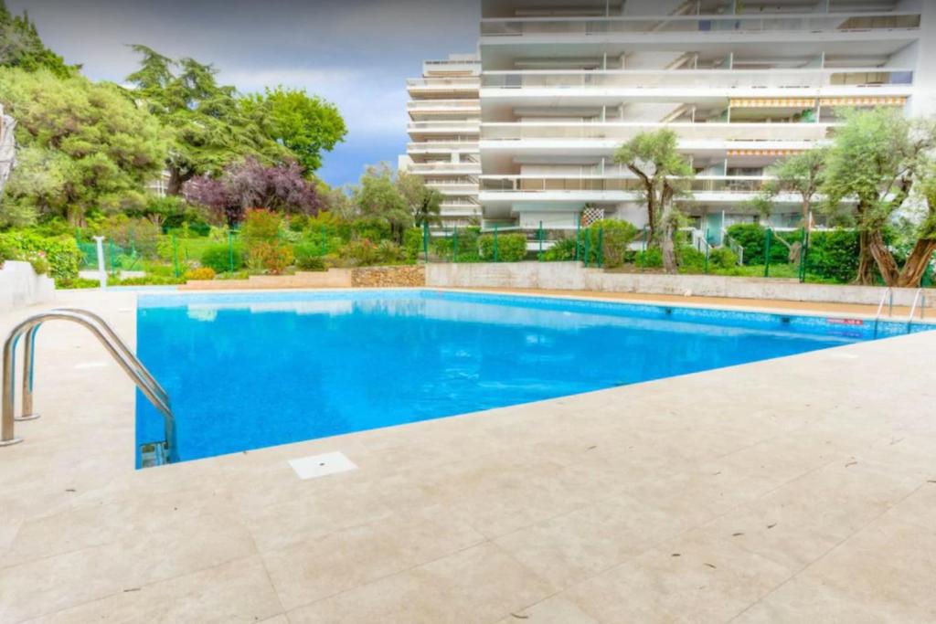 Charming flat with pool 8 min away from the beach in Antibes - Welkeys Avenue des orangers Résidence Mas de Tanit, 06160 Antibes