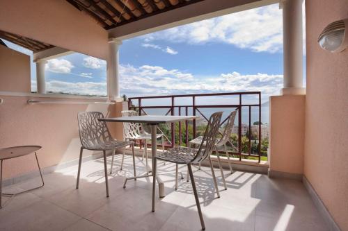 Charming flat with terrace sea view and swimming pool in Cannes - Welkeys