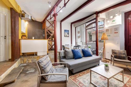 Charming Loft in Factory