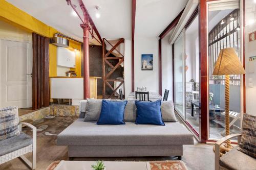 Charming Loft in Factory