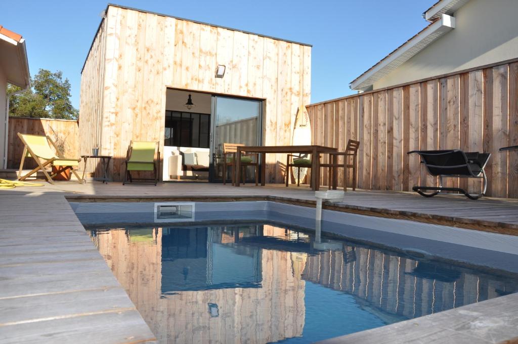 Charming Lux Apart-triplex 15 min from Geneva 01220 Sauverny