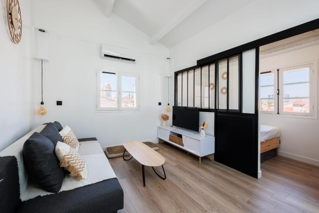 Charming studio in the Paris XVII district