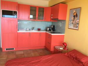 Charming studio seaview Tamaris
