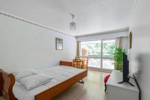 Charming studio w balcony near Roches Noires beach in Trouville Welkeys