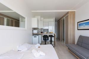 Charming studio with balcony and sea view in Nice - Welkeys