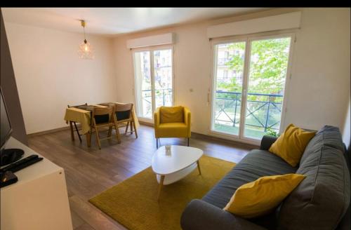 Charming Studio with parking & terrace VIEUX LILLE
