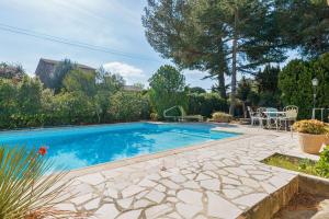 Charming studio with pool and garden in Six-Fours-les-Plages - Welkeys