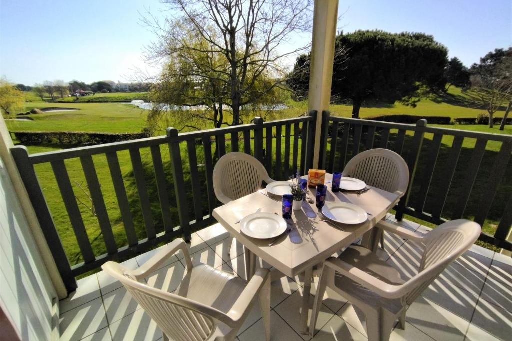 Appartement Charming T2 in the heart of the golf course between ocean and pine fores Avenue de la Mine Résidence St-Laurent, Appt 5132 85440 Talmont-Saint-Hilaire