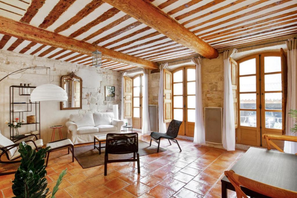 Appartement Charming traditional flat with garage at the heart of Avignon - Welkeys 6 rue Lafare 84000 Avignon