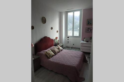 CHÂTEAU EN MONTAGNE POUR 6 PERSONNES