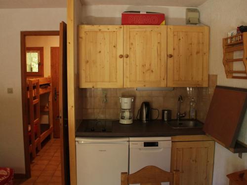 Appartement Appartement Châtel, 1 pièce, 4 personnes - FR-1-200-188 114-116 Chemin De Villapeyron -  - Châtel