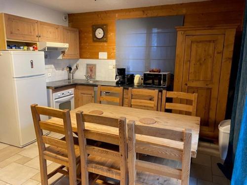 Appartement Appartement Châtel, 2 pièces, 6 personnes - FR-1-200-335 359 route de Pré-la-Joux Châtel