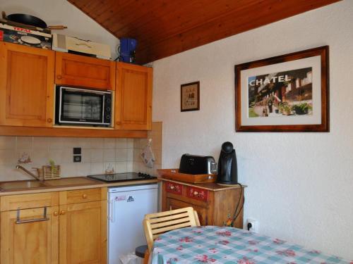 Appartement Appartement Châtel, 2 pièces, 6 personnes - FR-1-693-38 352 Route du Roitet Châtel