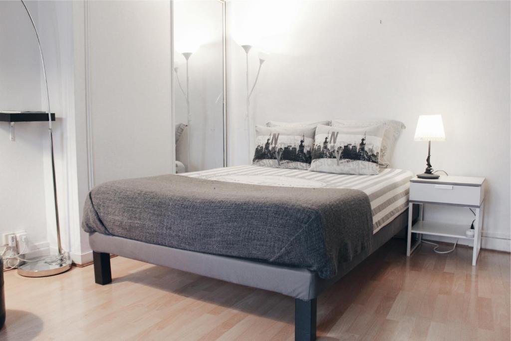 Chatelet Flat 22 Rue Léopold Bellan, 75002 Paris