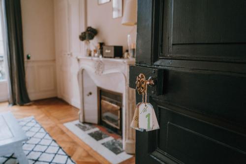 Chez Angèle
