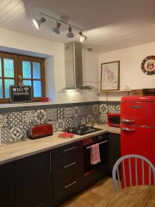 Appartement Chez Betty @ no 50 50 Grand Rue 16500 Saint-Germain-de-Confolens -1