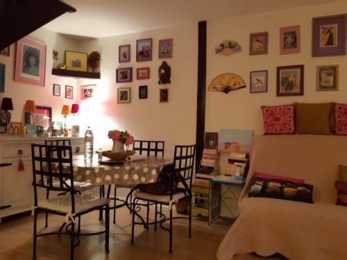 Chez Coco, 7 persons, triangle d'or