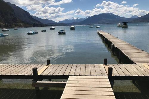 CHEZ JACQUES - terrasse avec vue lac et montagne