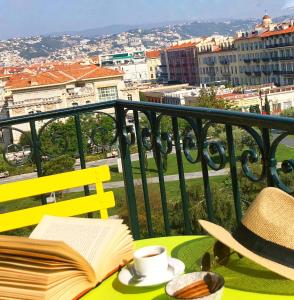 Chez Kari-top location in charming old town