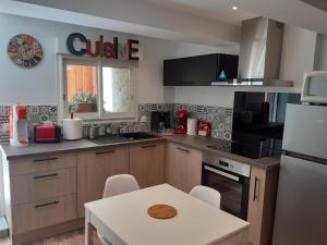 Appartement chez le tit 19 Rue du Barreau 34140 Mèze Languedoc-Roussillon