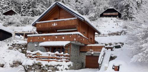 Chez Luciana- Appartement en chalet de montagne