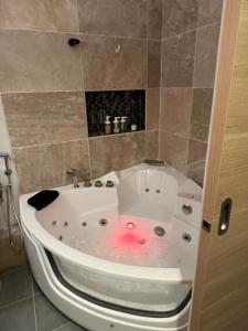 Chez Manena : appartement avec Jacuzzi