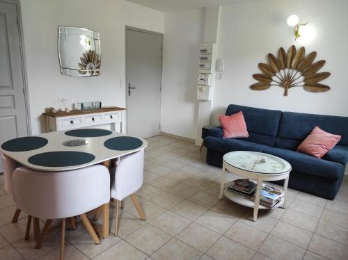 Chez Martine 83131