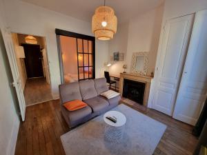 Chez Mima, paisible T2 rénové avec garage gratuit et local vélos