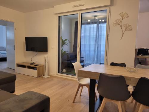 Chez Patron T3 2BR with 2 parking near Disneyland Paris & train station-Chessy