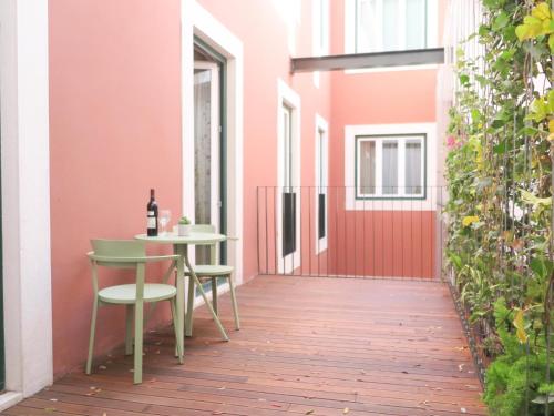 Chiado modern apt with ac elevator green terrace