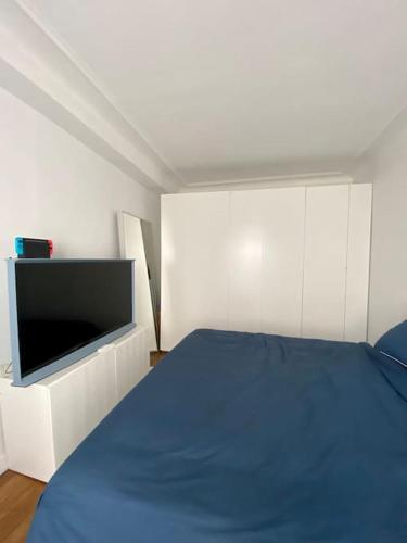 Chic 1 bed next to Champs Elysées & Eiffel Tower