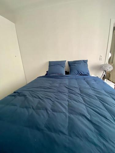Chic 1 bed next to Champs Elysées & Eiffel Tower