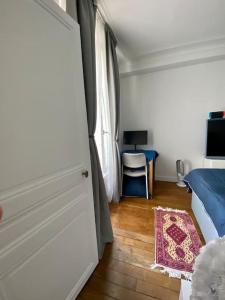 Appartement Chic 1 bed next to Champs Elysées & Eiffel Tower 27 Rue Copernic 75116 Paris Île-de-France