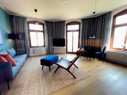 chic and calm with balcony in gorgeous kassberg