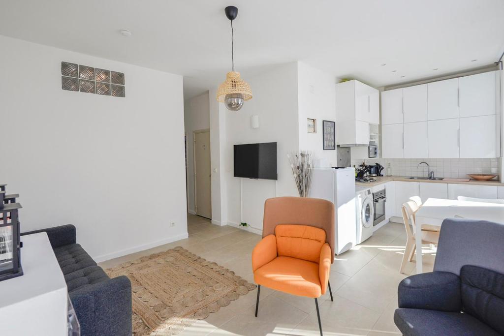 Appartement Chic And Modern Apt 5 Min From The Beach 38 Rue Paul Codaccioni 13007 Marseille