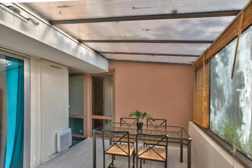 Chic and Spacious apart amazing terrace