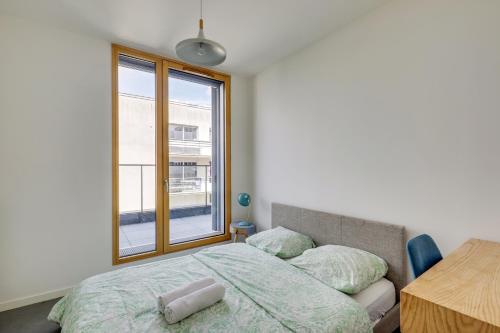 Chic and spacious apart southern Paris