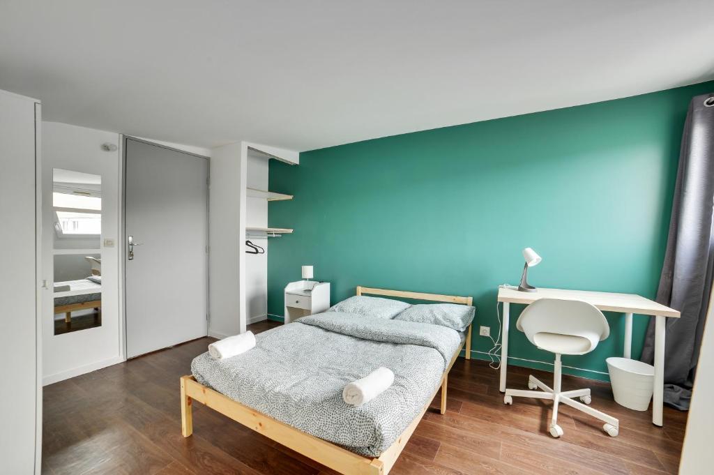 Chic and spacious apart with parking 28 Rue de Paris, 93380 Pierrefitte-sur-Seine