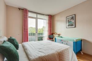 Chic and spacious apart with parking