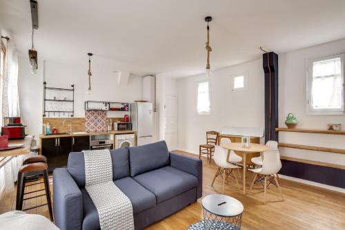 Chic apart near Paris
