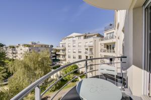 Chic apart with parking and balcony