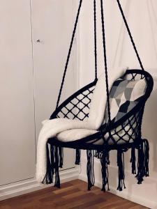 Chic Apartment on the famous shopping Rue du Faubourg Saint-Honoré street