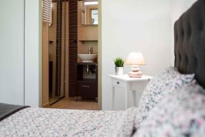 Chic Appartement avec Terrasse, Parking Privatif