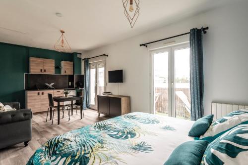 CHIC B&B + Balcony - Hyper center