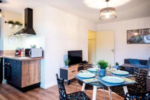 Chic & Cosy Appartement avec Terrasse, Parking Privatif