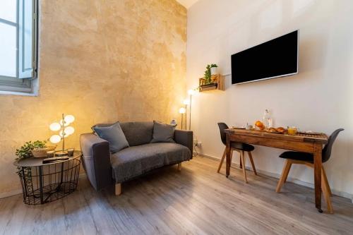 Chic Studio In The Heart Of Avignon