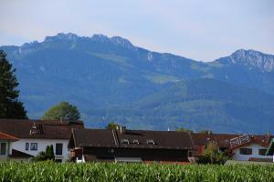 Appartement Chiemsee-Edelweiß Ferienwohnung Weidachstr. 9 83209 Prien am Chiemsee Bavière