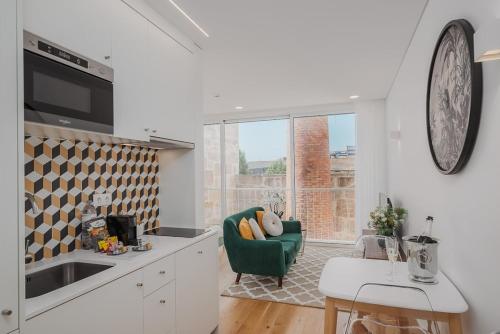 Chimney Luxury House with AC