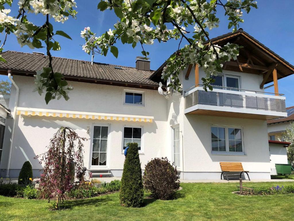 Christl's Ferienwohnung 1 Königsberger Straße, 87616 Marktoberdorf