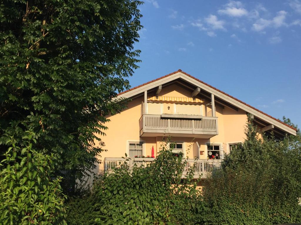 ciao-aschau FeWo Bergsonne Kurtenbach Kampenwandstr. 15, 83229 Aschau im Chiemgau